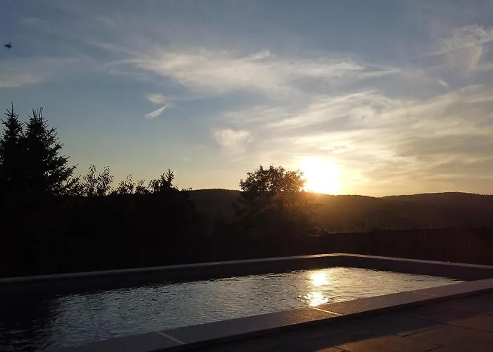 Vakantiehuis Wellnorama 2 - Wellnessferienhaus Mit Pool, Sauna Und Eigenem Whirlpool Mitten In Deutschland Wasungen